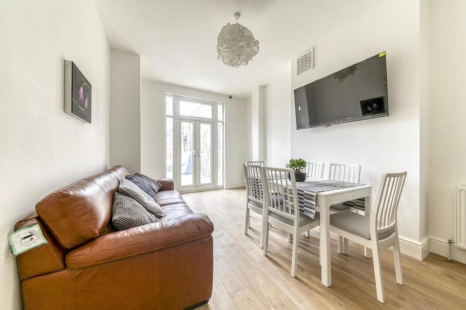 A Beautiful Newly Renovated Home: The Arlingford ロンドン エクステリア 写真
